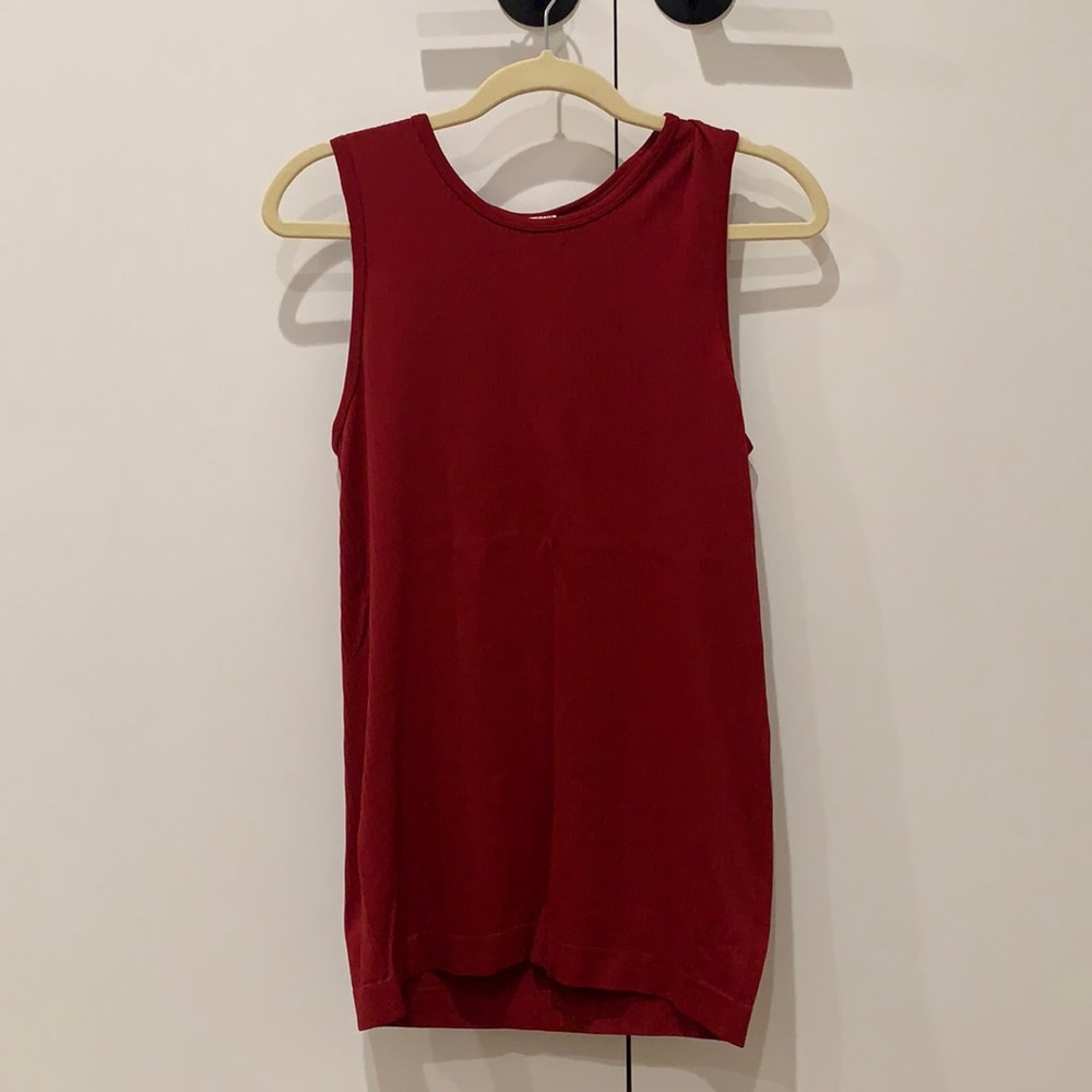 Red Zyia workout tank top